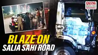 A truck caught fire on the 200-foot road at Salia Sahi in Bhubaneswar late Wednesday night, triggering panic in the locality.