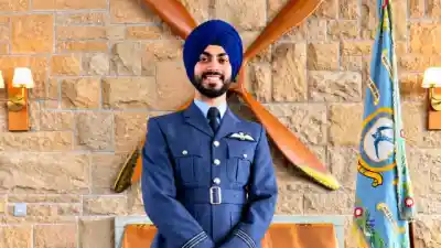 Arshdeep Singh Dang 1st Sikh-RAF-fighter-pilot