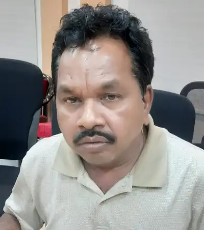 Muralidhar Urmal, Tahasildar-cum-Sub-Registrar of Lathikata 