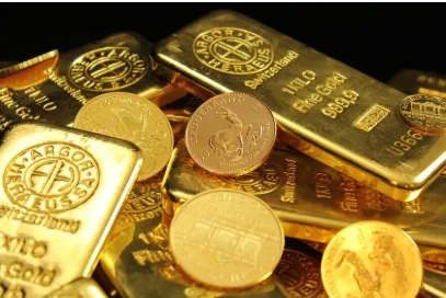 Gold prices surge to new all-time high of Rs 1,13,100 in Delhi markets