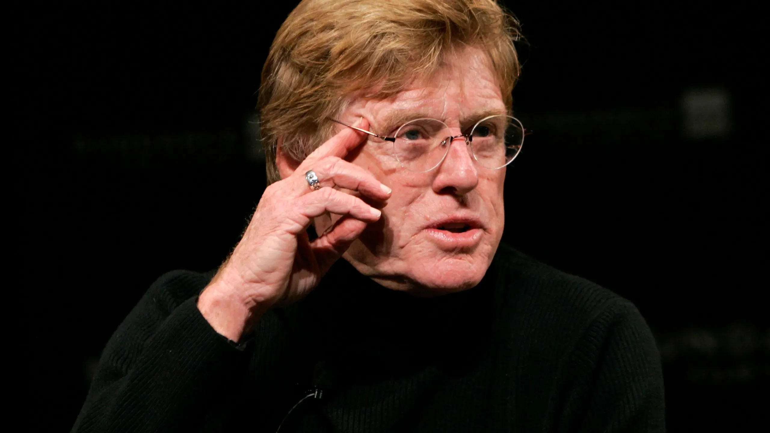 Robert Redford Screen Idol Turned Director and Activist Dies at 89