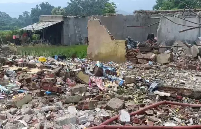 Odisha: Explosion at firecrackers go-down kills one, critically injures several