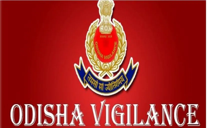 Tehsildar in Kendrapara caught red-handed by Odisha Vigilance