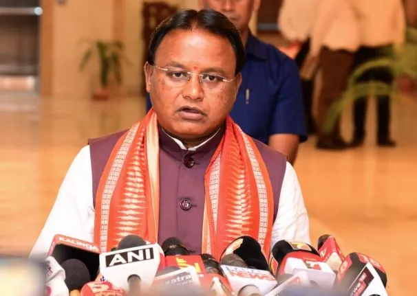 Durga Puja 2025: Odisha CM Mohan Majhi orders early disbursement of salaries