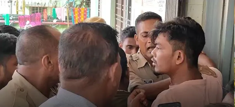Kid’s suspicious death in Nayagarh Hospital: Mob wreaks havoc crying negligence of doctor