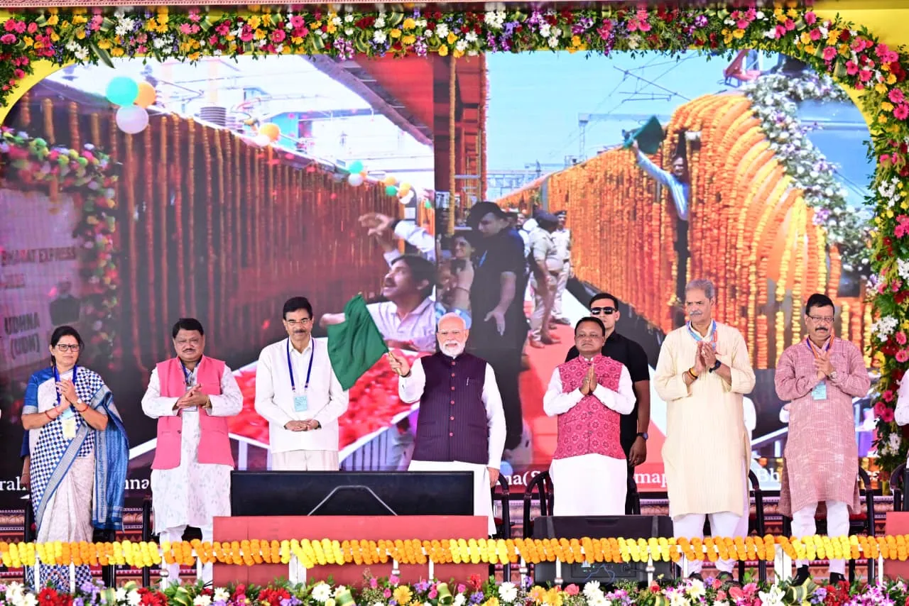 PM inaugurates railway projects worth over ₹1700 crore in Odisha