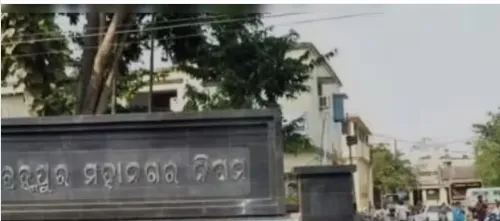 Helmets now mandatory for Berhampur Municipality Corporation employees riding two-wheelers