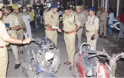 Eight injured in blast at Kanpur Market, police recover illegal firecrackers

