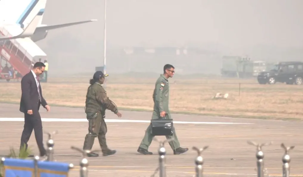 Historic Sortie Sees President Droupadi Murmu Experience Flight in Rafale Fighter