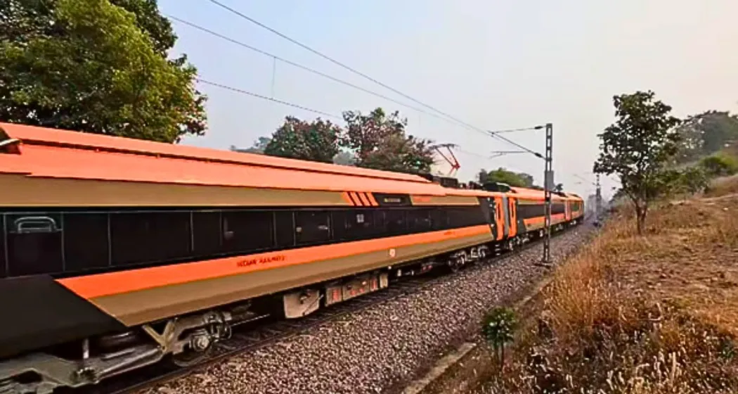 bahuda-yatra-chariots-start-rolling-ahead-of-schedule-in-puri