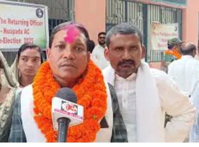 abvp-activists-clash-with-police-near-the-state-assembly-over-a-hundred-held