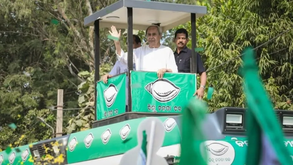 -telengana-cm-reddy-claims-brs-transfers-its-votes-to-bjp