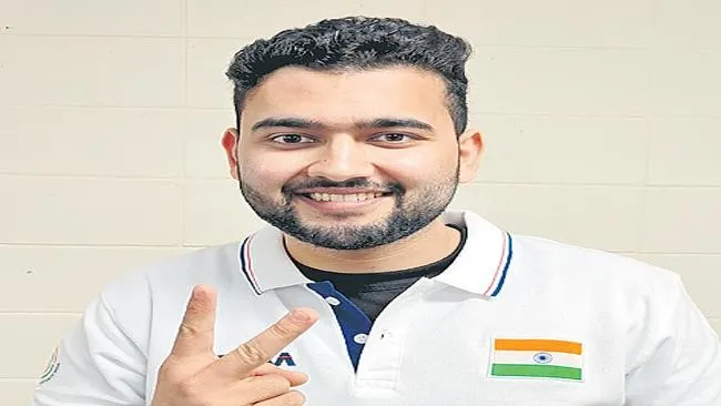 75th-republic-day-celebrated-at-siksha-o-anusandhan