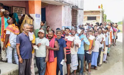 vk-pandian-visits-puri-inspects-progress-of-shrimandir-parikrama-project