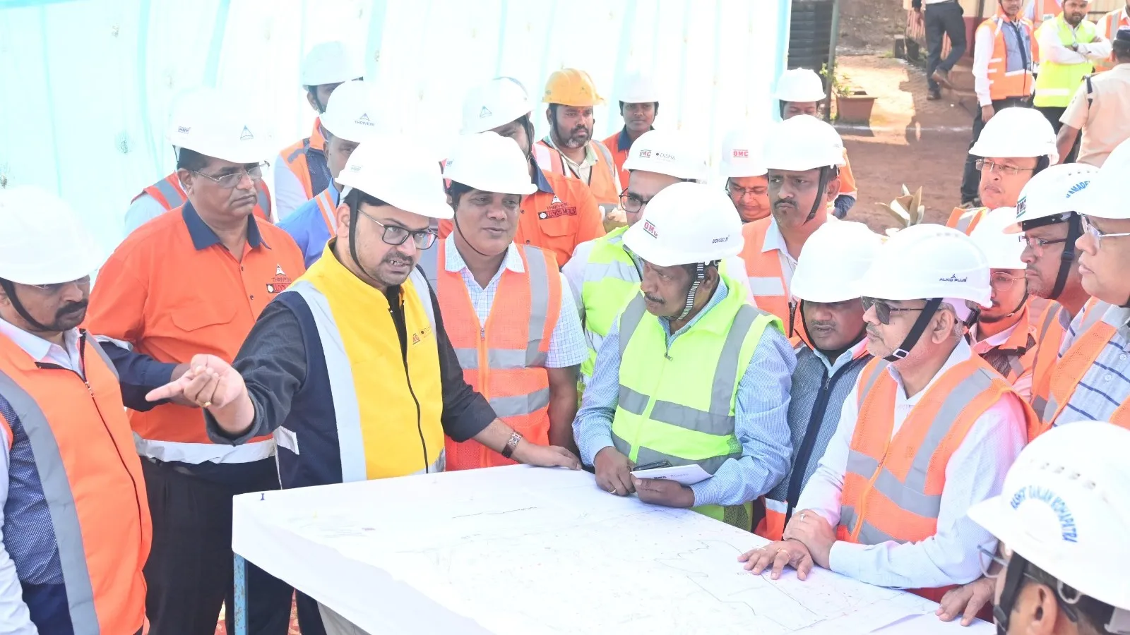 odisha-peo-held-for-taking-bribe