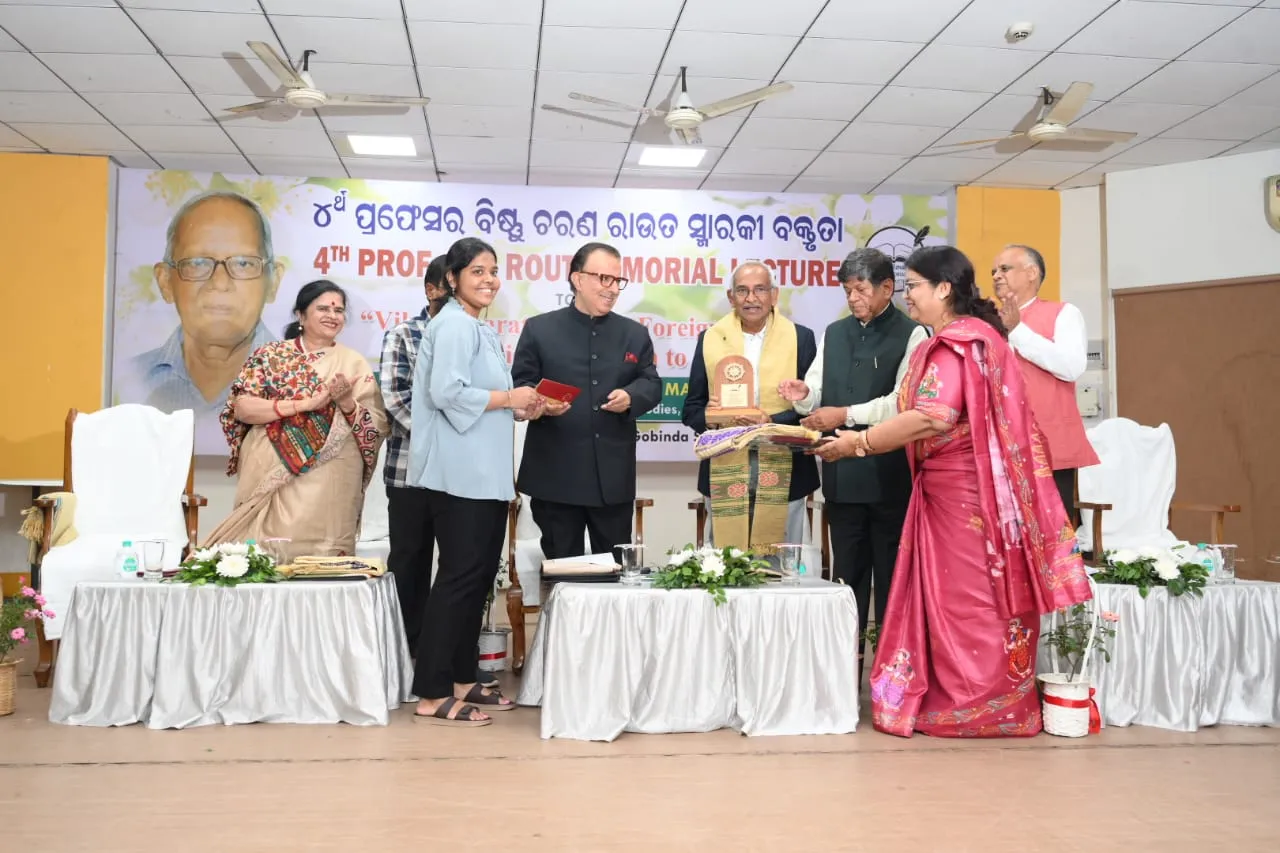 manik-saha-takes-oath-as-new-chief-minister-of-tripura