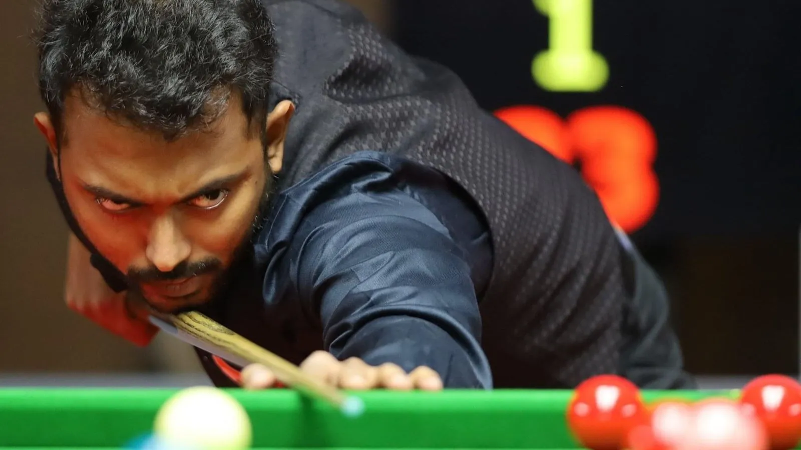 elnaaz-norouzi-feels-excited-for-the-opportunity-to-speak-in-mother-tongue-in-tehran-2