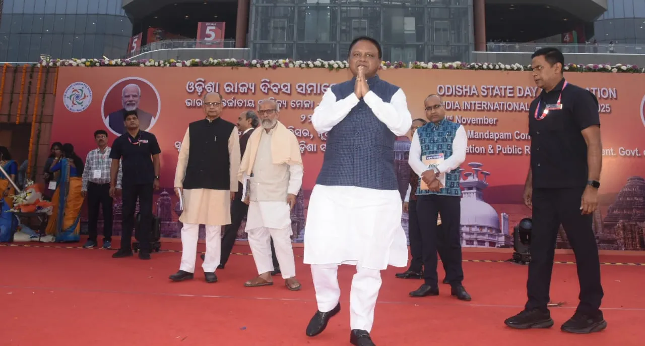 boat-capsize-pall-of-gloom-descends-on-hasina-village