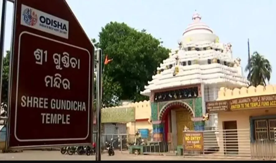 dhoni-tests-negative-for-covid-19-to-join-csk-camp-in-chennai