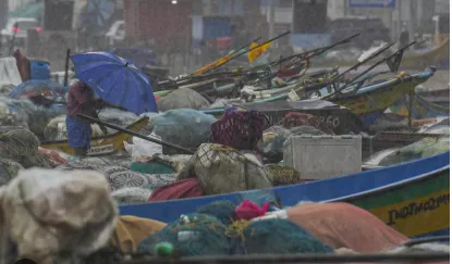 odisha-vigilance-nabs-peo-for-bribery