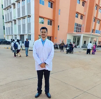 bear-trapped-in-boar-loop-at-nilgiri