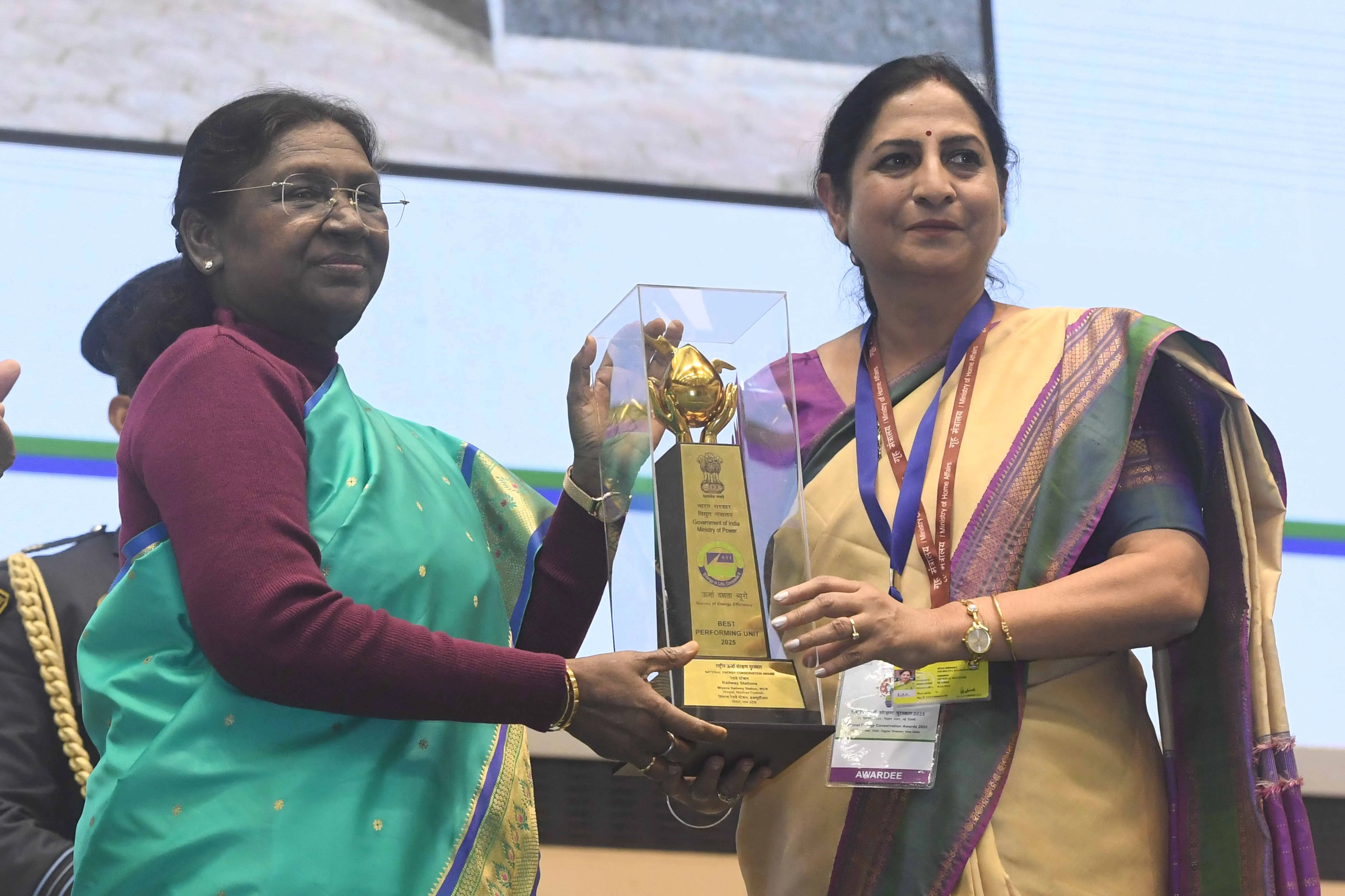 President Murmu presents National Energy Conservation Awards 
