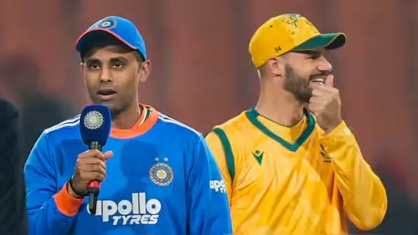 India vs South Africa T20I: Suryakumar Yadav Wins Toss, Elects to Bowl First in Chilly Dharamshala