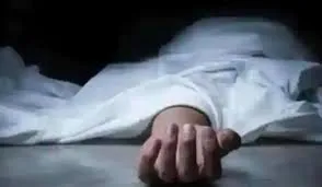 Youth kills minor girlfriend in Nayagarh, dies