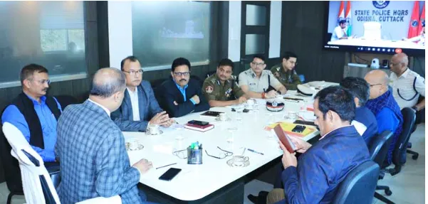 Odisha Police Gear Up: New Year Rush at Puri Temple