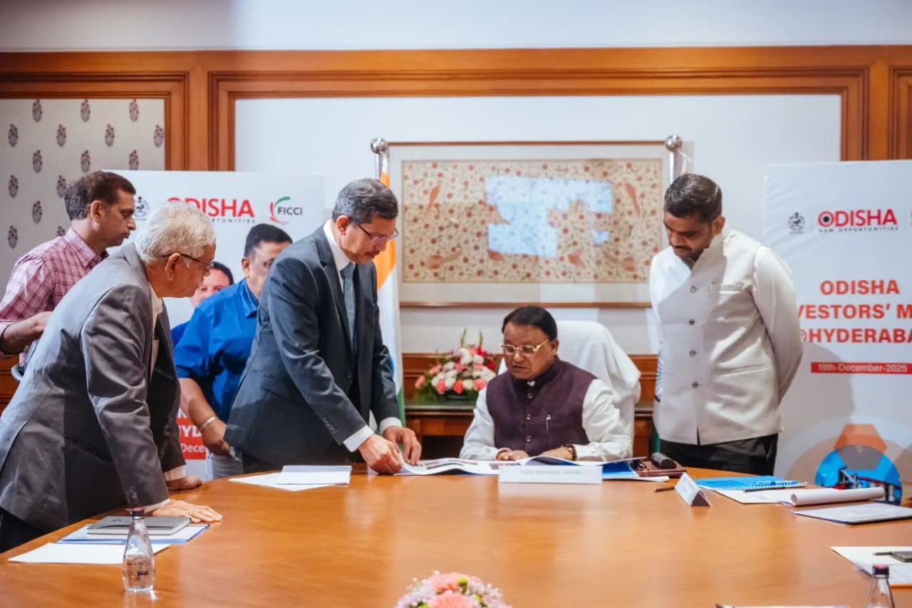 bjp-moves-eci-accusing-rahul-gandhi-of-levelling-utterly-sinister-charges-against-pm-modi