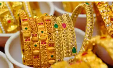Gold price soars to Rs 1.4 lakh per 10g in Delhi as global prices hit record highs