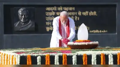 Prime Minister Modi bows to Atal Bihari Vajpayee on 101st birth anniversary citing high value