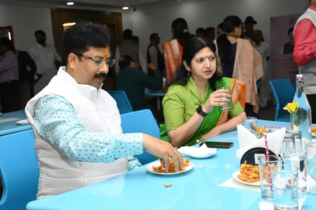 IRCTC Launches ‘Srujan’ Canteen at Kharavela Bhawan Bhubaneswar