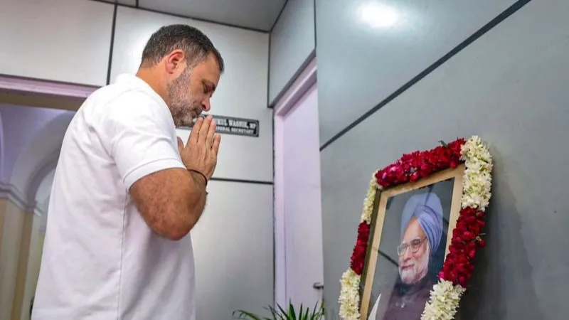 Rahul Gandhi pays tribute to former PM on Manmohan Singh death anniversary in New Delhi today