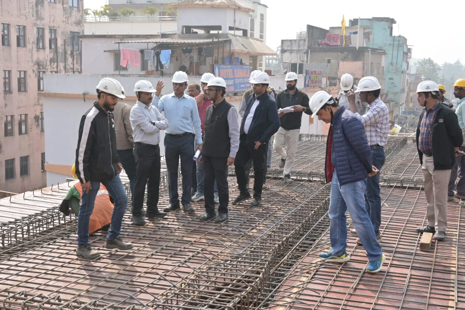 rbi-imposes-rs-1-cr-monetary-penalty-on-sbi