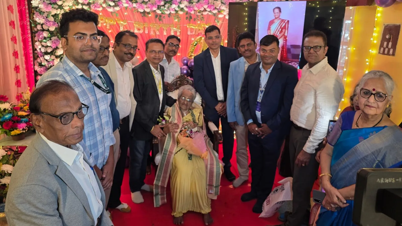 kangana-ranauts-personal-bodyguard-booked-for-unnatural-sex-and-rape-reports