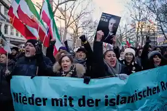 Solidarity rallies across Europe boost Iranian protests challenging strict clerical regime