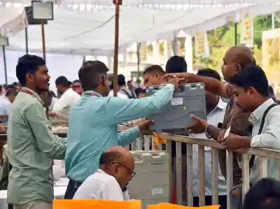 17.41 % polling across 29 municipalities as slow voting trend in Maharashtra continues