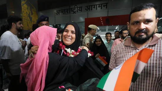 First Batch of Indian Nationals Return from Iran Safely Landing in Delhi Following Urgent MEA Advisory