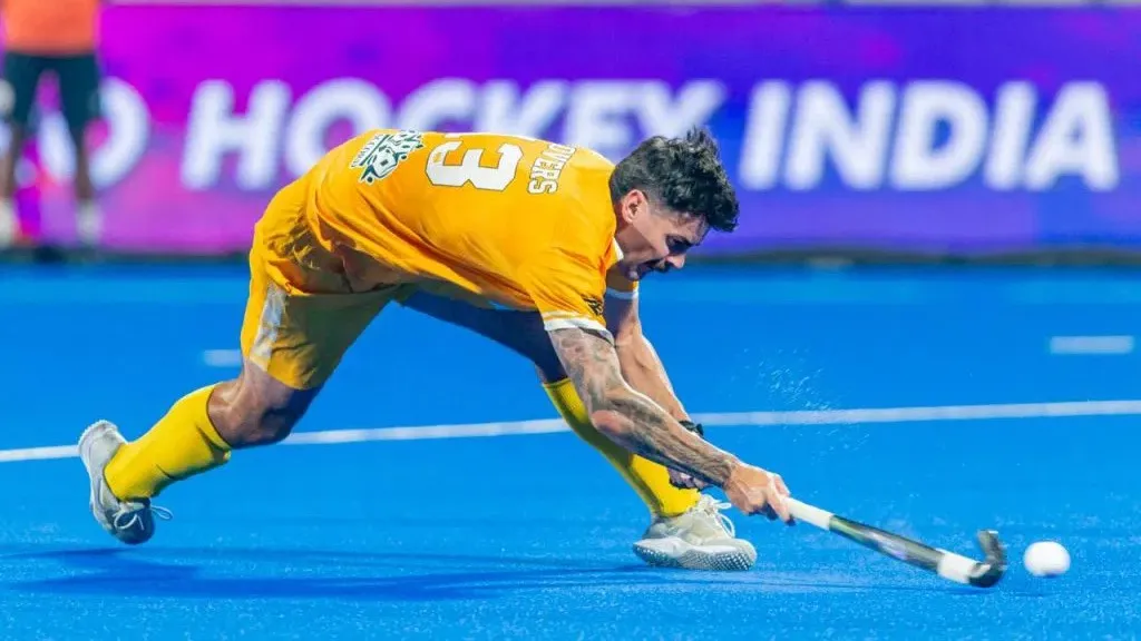 window-seat-stop-black-marketing-of-oxygen-cylinders