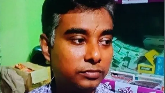 Bangladesh Violence: Hindu Shopkeeper Burnt Alive | Dies