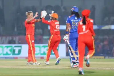 Gujarat Giants defeat Mumbai Indians to clinch Eliminator spot despite Harmanpreet Kaur's heroics