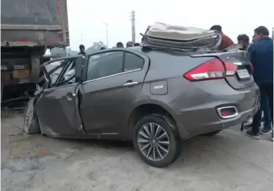 Car hits truck, 3 killed in Sambalpur