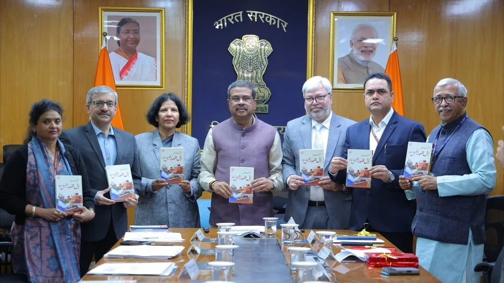 Dharmendra releases Urdu book on PM Modi’s Independence Day speeches