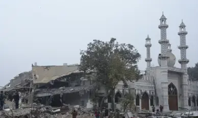 MCD demolition drive near Faiz-e-Elahi Masjid sparks tension, five police personnel injured