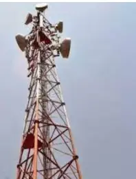 Odisha: Youth climbs telecom tower in Subarnapur’s Tarabha
