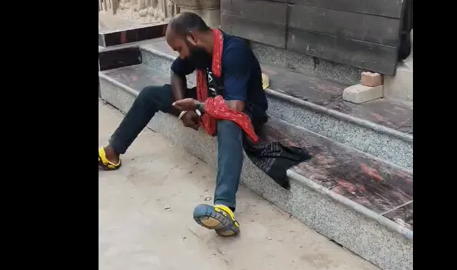 Puri Man Dies After King Cobra Bite While Filming Instagram Reel in Odisha