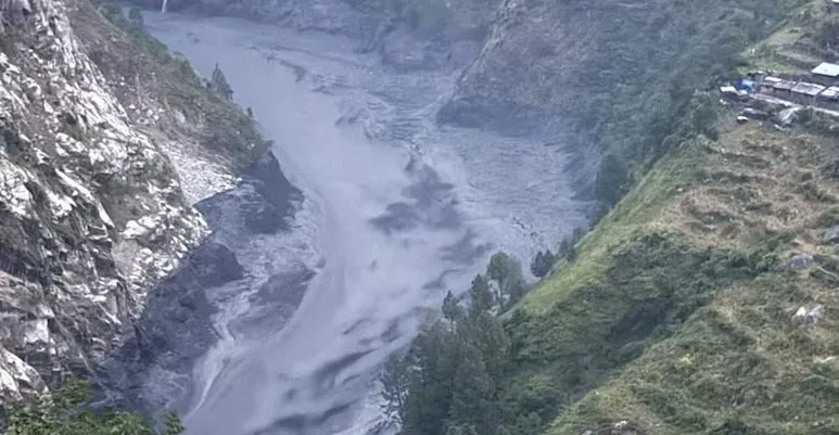 Nepal flash floods leave 10 Missing as Budhi Gandaki river overflows