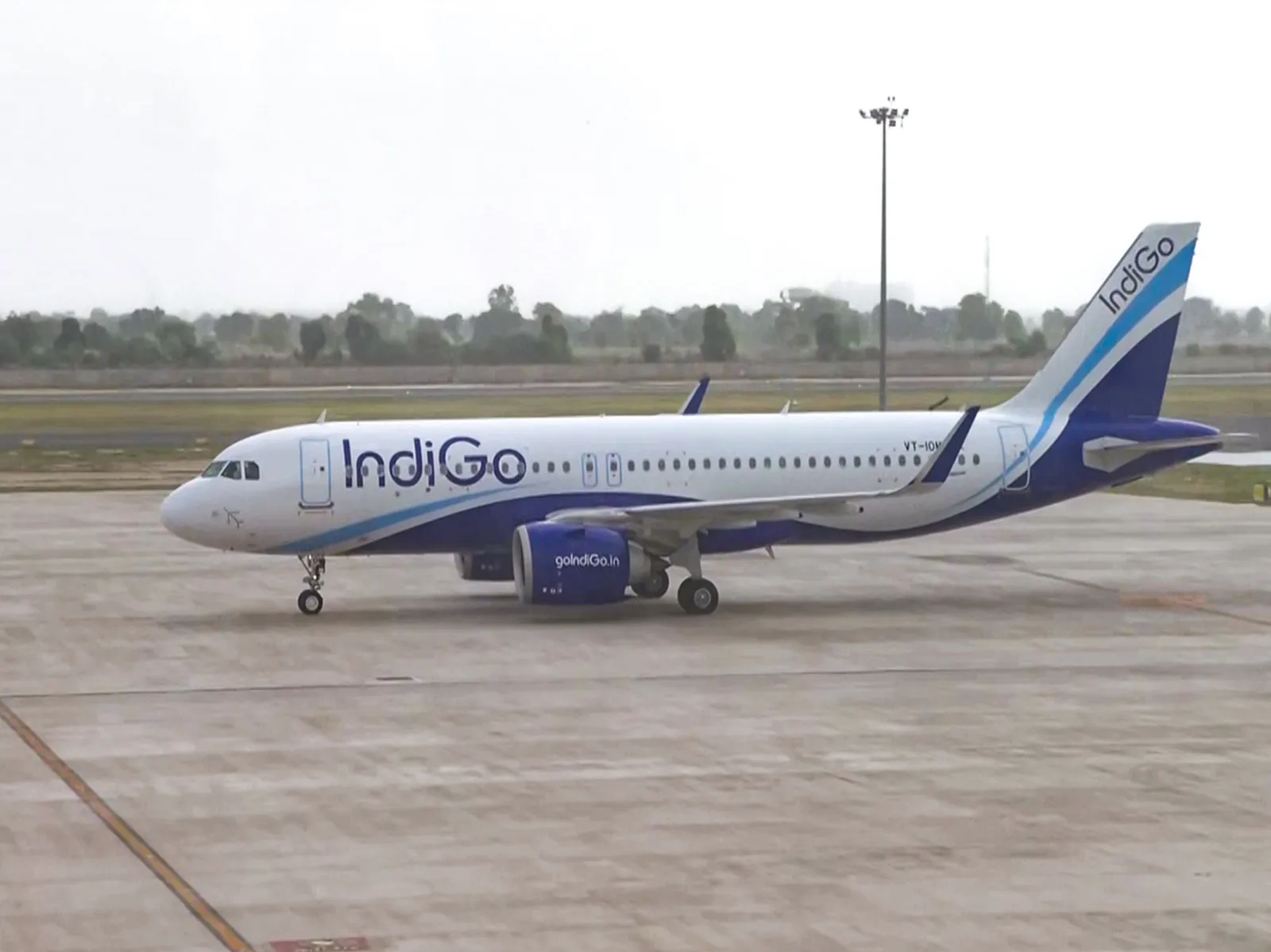 Power bank catches fire mid-air, Delhi-Chennai IndiGo flight makes emergency landing in Hyderabad

