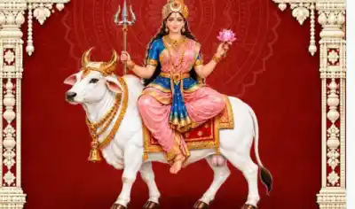 Odisha CM bows to Maa Shailaputri on auspicious first day of Navratri